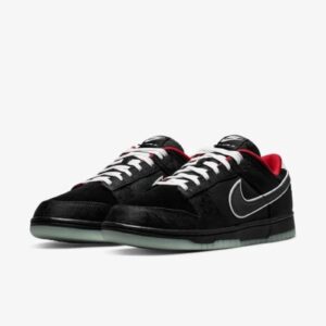 Nike sb dunk league of Legends