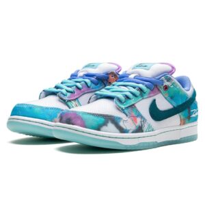 Nike SB Dunk Low Futura Laboratories Bleached Aqua